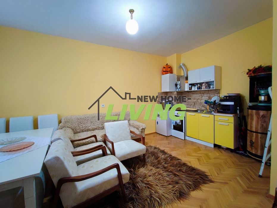 Продава се Тристаен апартамент в Пловдив, Централна гара - 120 кв.м за 1709 €/кв.м - Снимка #2