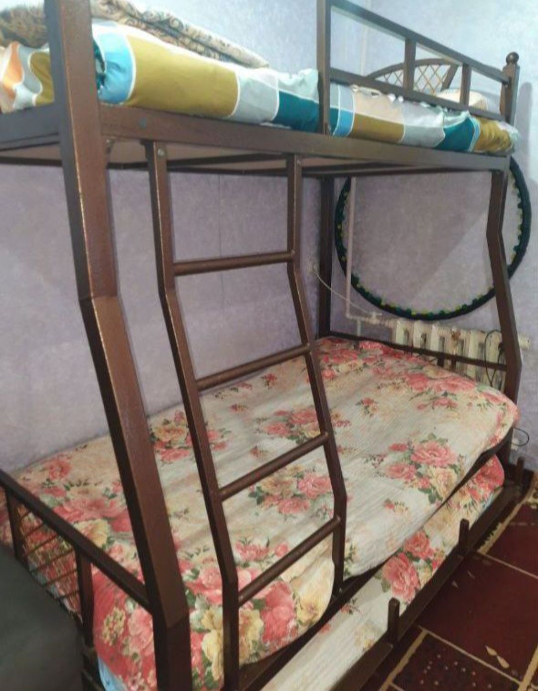 Трёхьярусная кровать