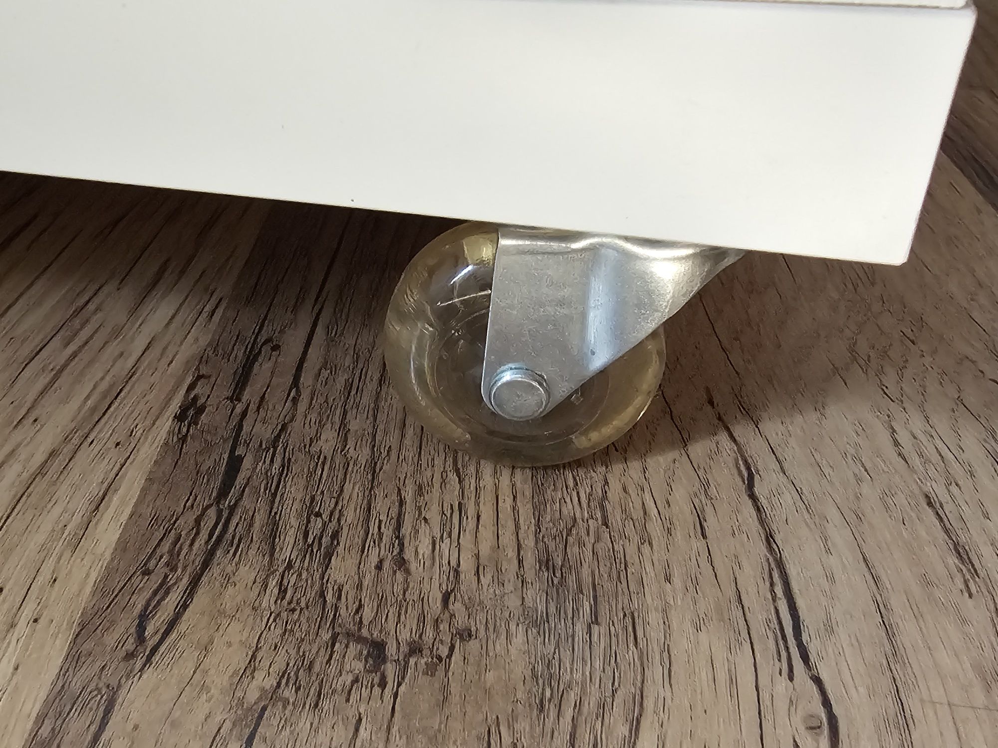 Шкафче на колелца IKEA