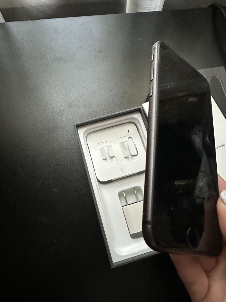iPhone 8, space gray, 64 Gb