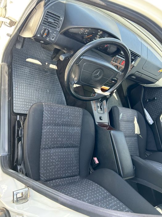 Mercedes C 200 benzina , automat