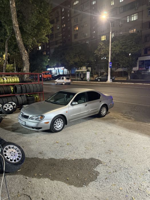 Nissan maxima tinnu xolatda