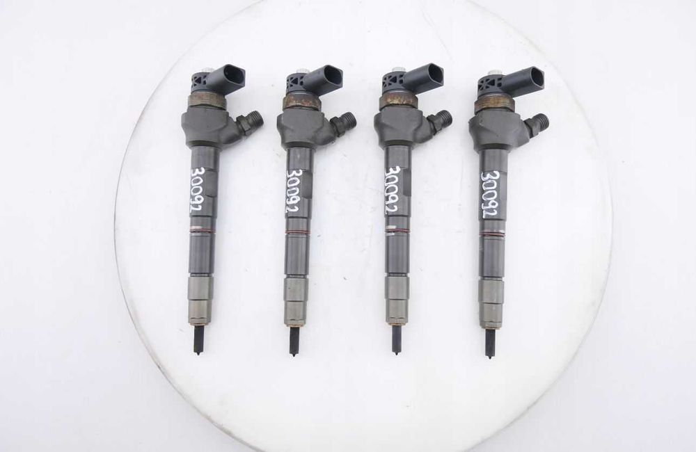 Injector Skoda Superb 2.0 TDI Cod injector 04L130277E