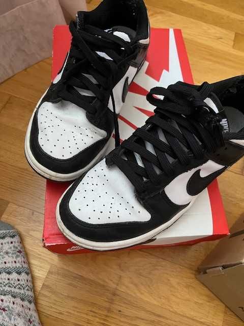 Nike dunk low panda