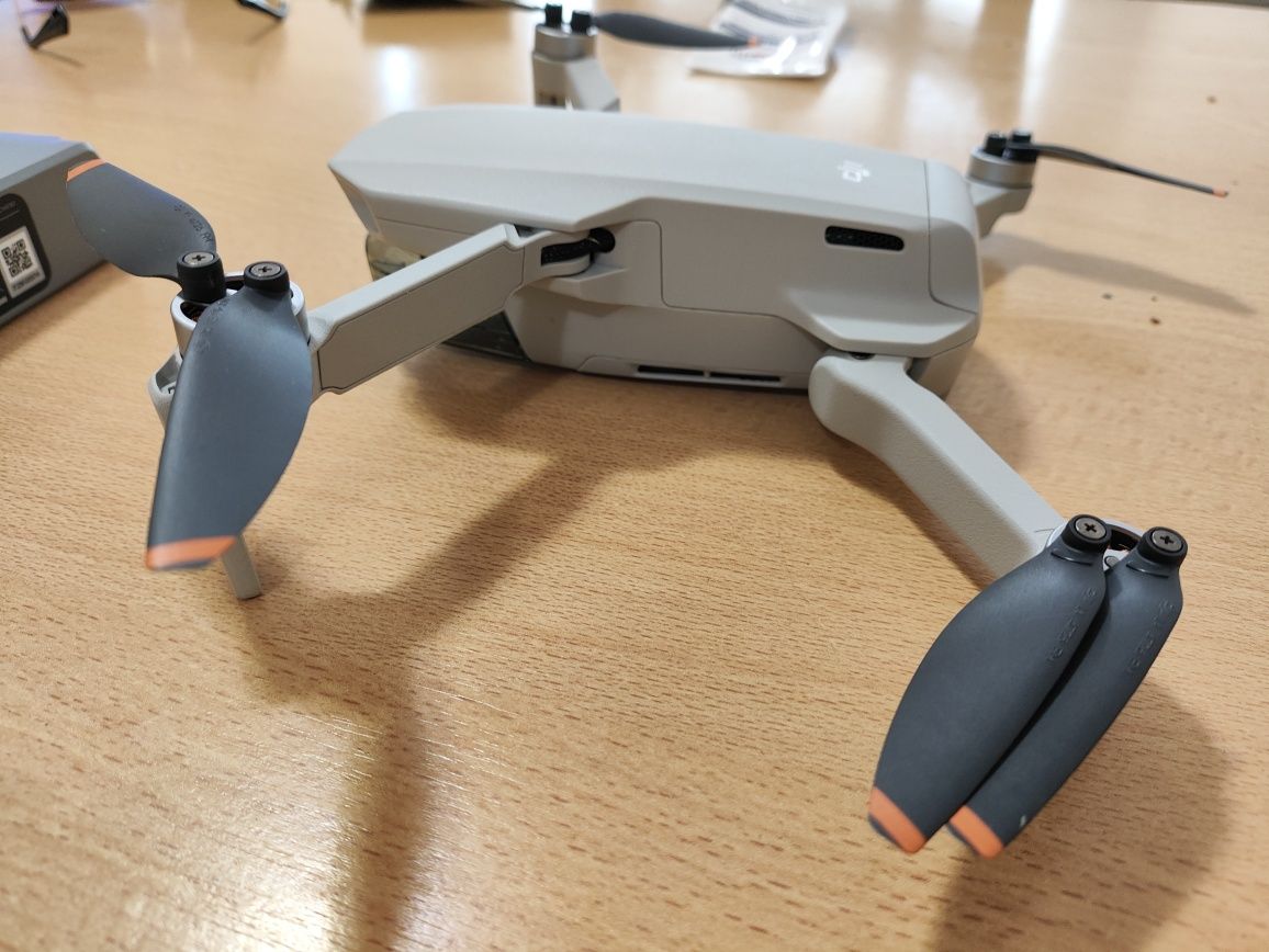 DJI mini 2 SE като нов