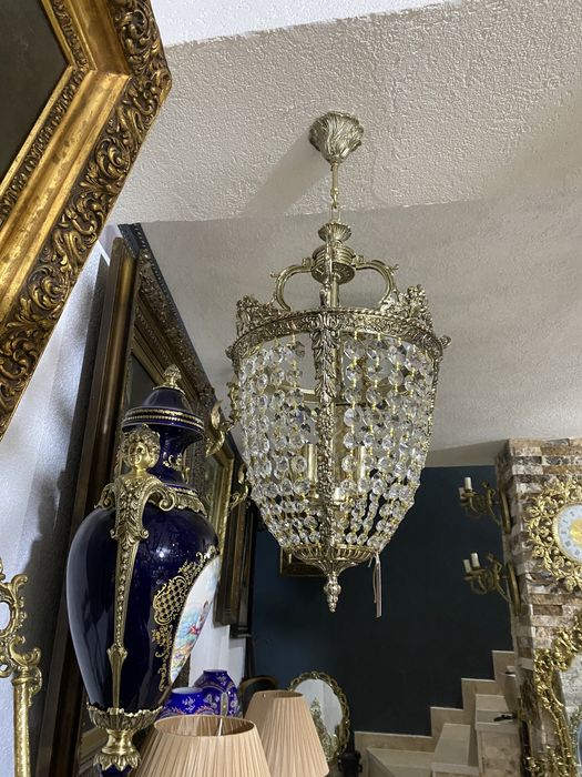 Lustra/ felinar/ candelbru