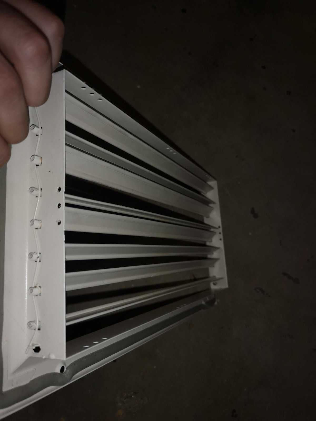 Алуминиеви вентилационни решетки.