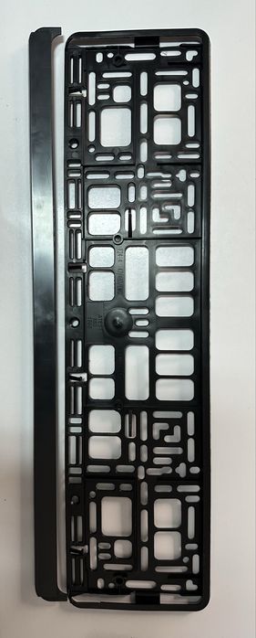 Рамка за регистрационен номер