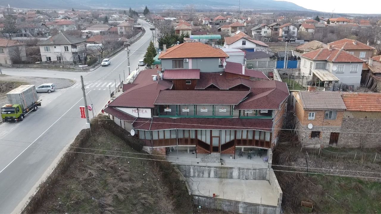 Продава се Заведение в Асеновград - 450 кв.м за 1778 €/кв.м - Снимка #2
