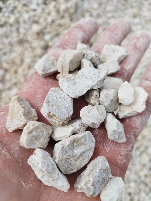 Agregate balastiera ,balastru,nisip,piatra galbena gabioane