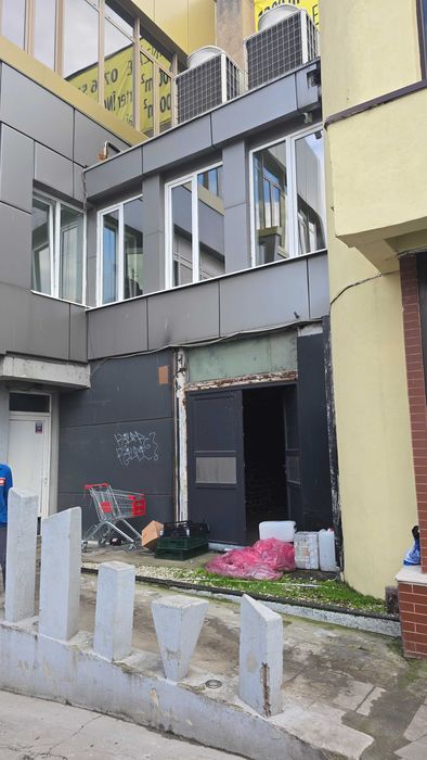Inchiriez/vand spatiu comercial 800 mp open space Bl. Tomis Central