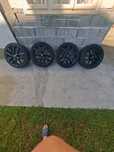 Jante aliaj 18" cu anvelope m+s