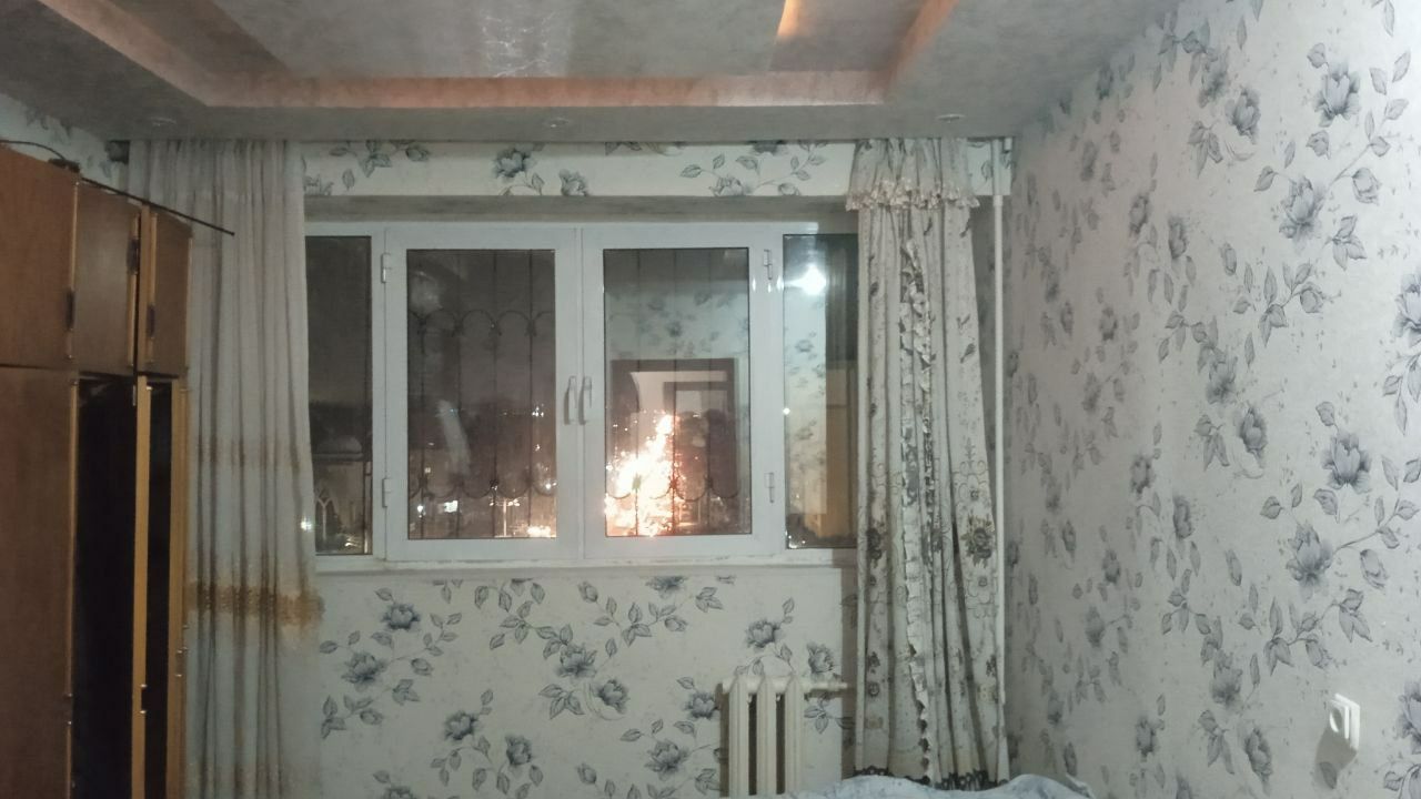 Srochna Uchtepada 5 xonali uy 4 xona qilingan
