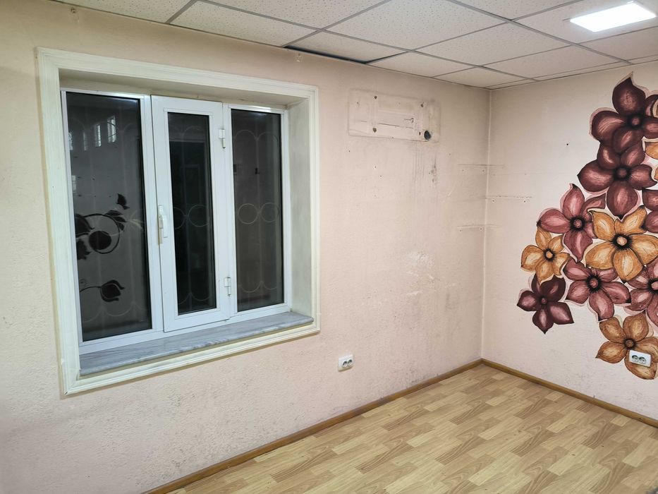 Buyuk Ipak Yoli metrosida ijara uchun noturar 1 xona 15 m2 bor