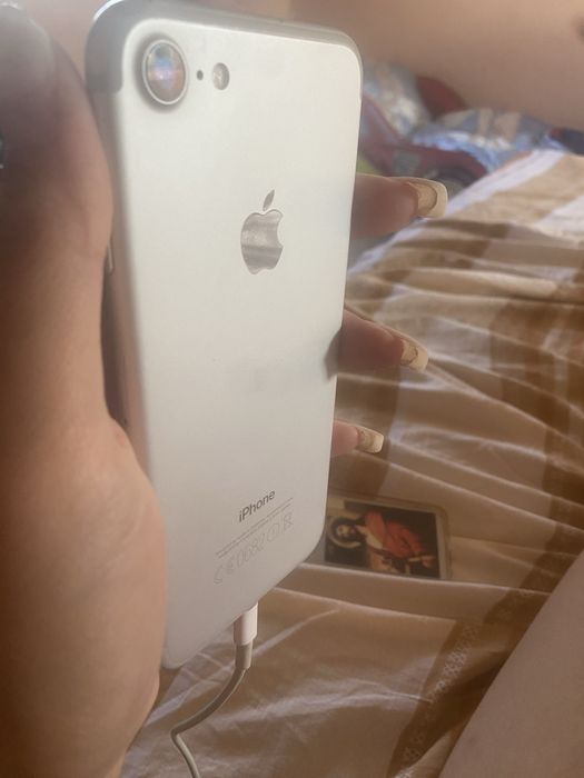 Iphone 7 silver 32 GB (Blocat în rețea)