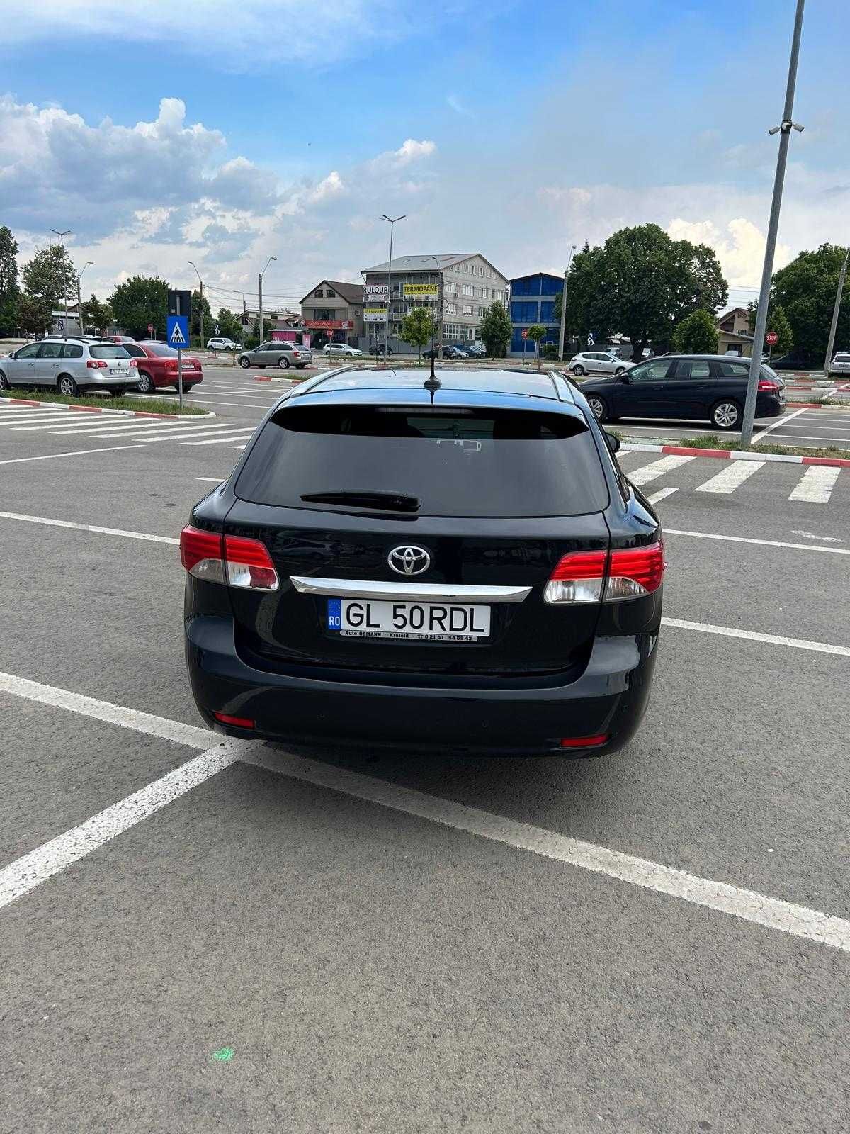 Toyota Avensis 2015