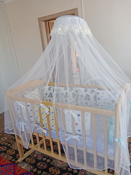 Продам детскую кровать и коляску