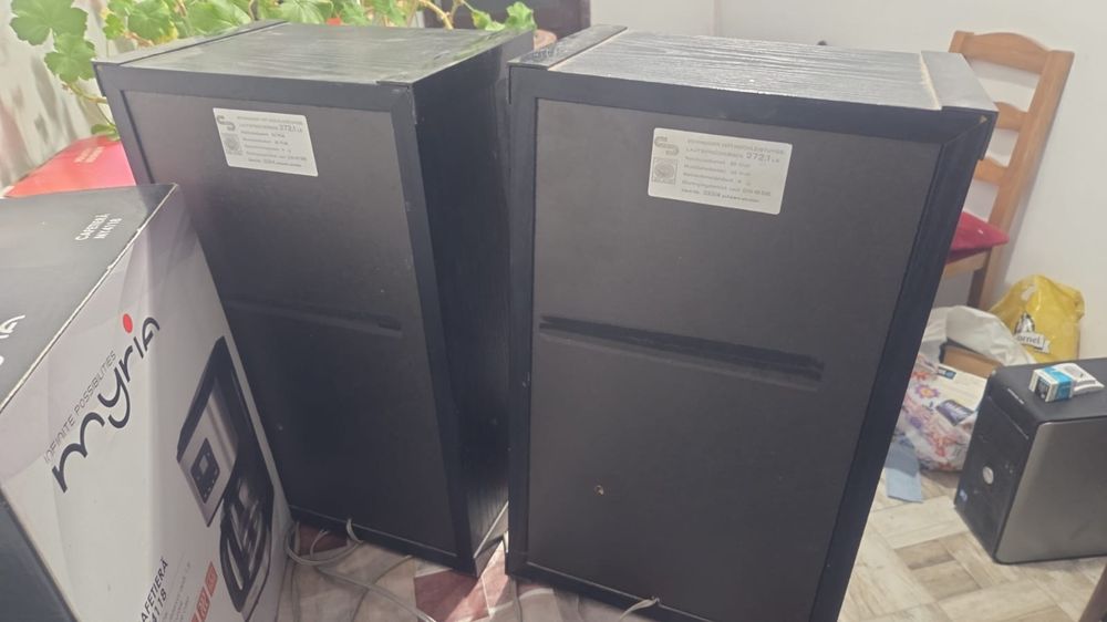 Vând boxe Schneider pe 3 cai pe compresie ca noi