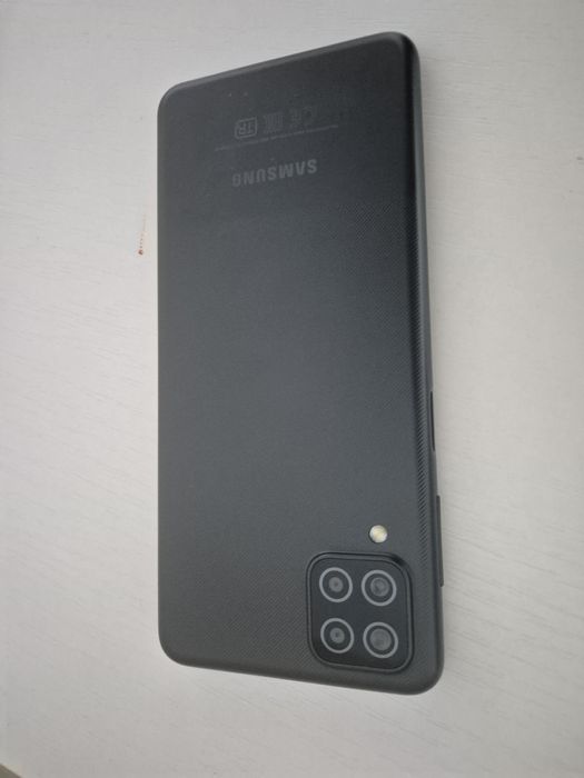 Samsung  galaxy A12.
