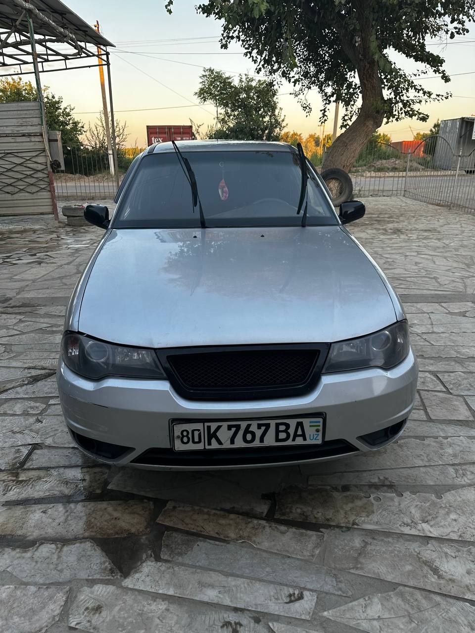 Neksiya 2 . Srocnaga. Naxtga utiladi. Tez srocna sotiladi. Naxtga otib