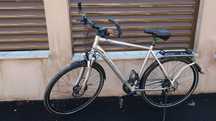 Bicicleta trekking XL city bike  Cube  nu Gravel Scott