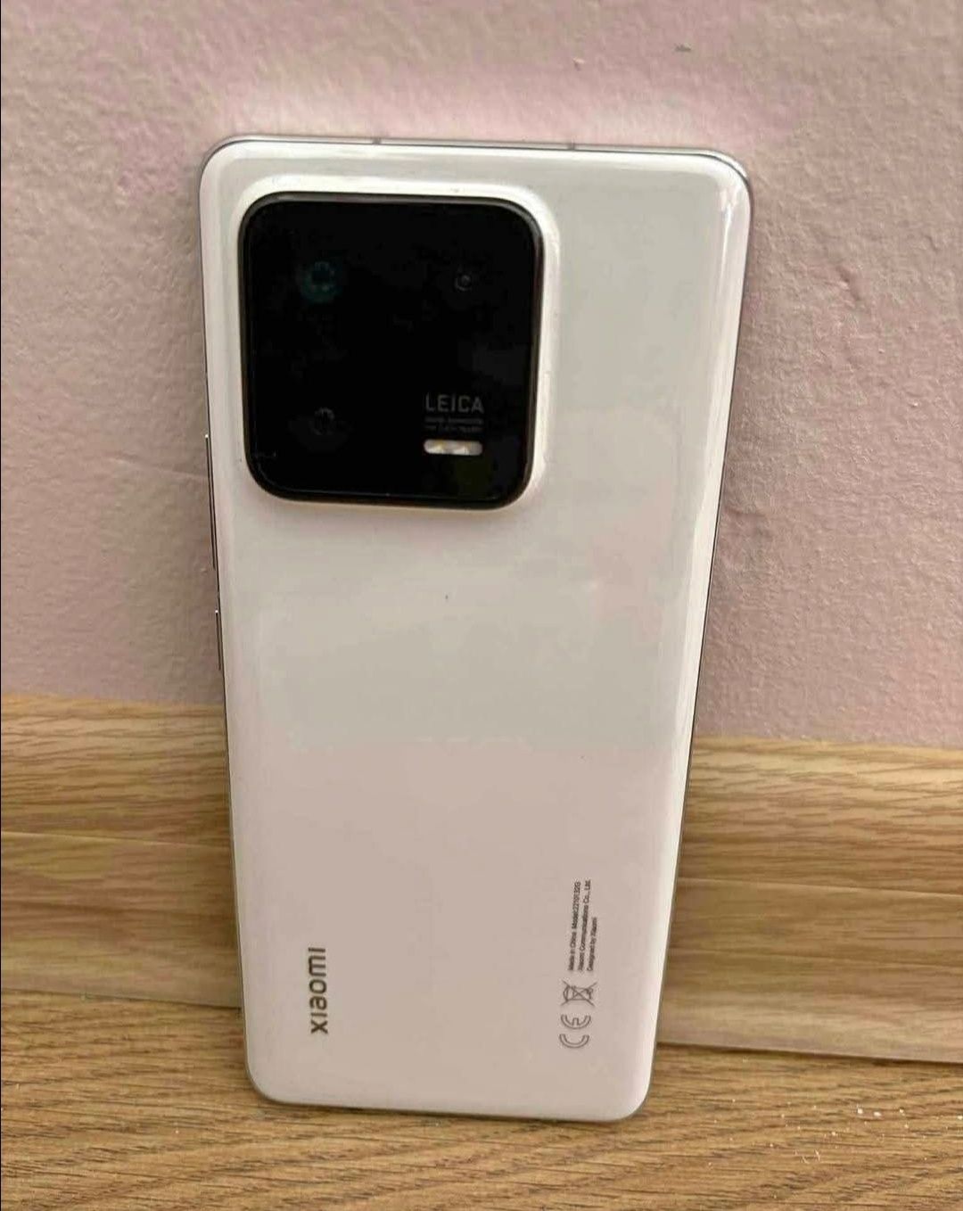 Xiaomi 13 pro

Продава се Xiaomi 13 pro. 
Ram : 12+ 4 GB
Памет: