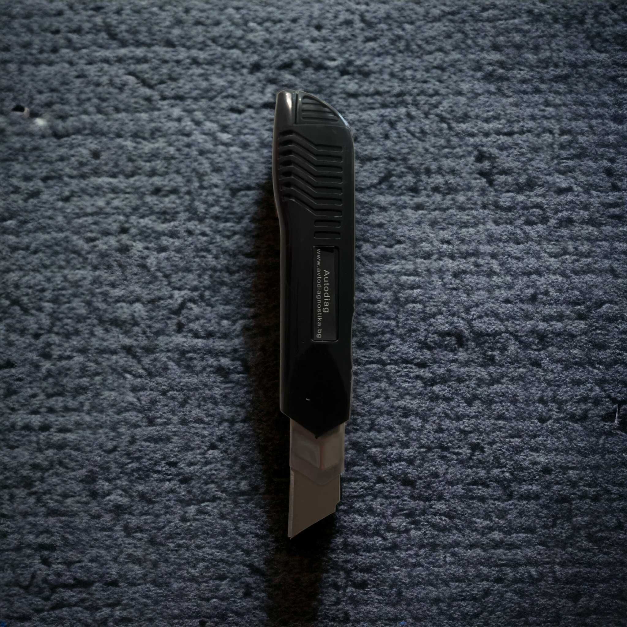 Макетен нож, 18mm, професионален