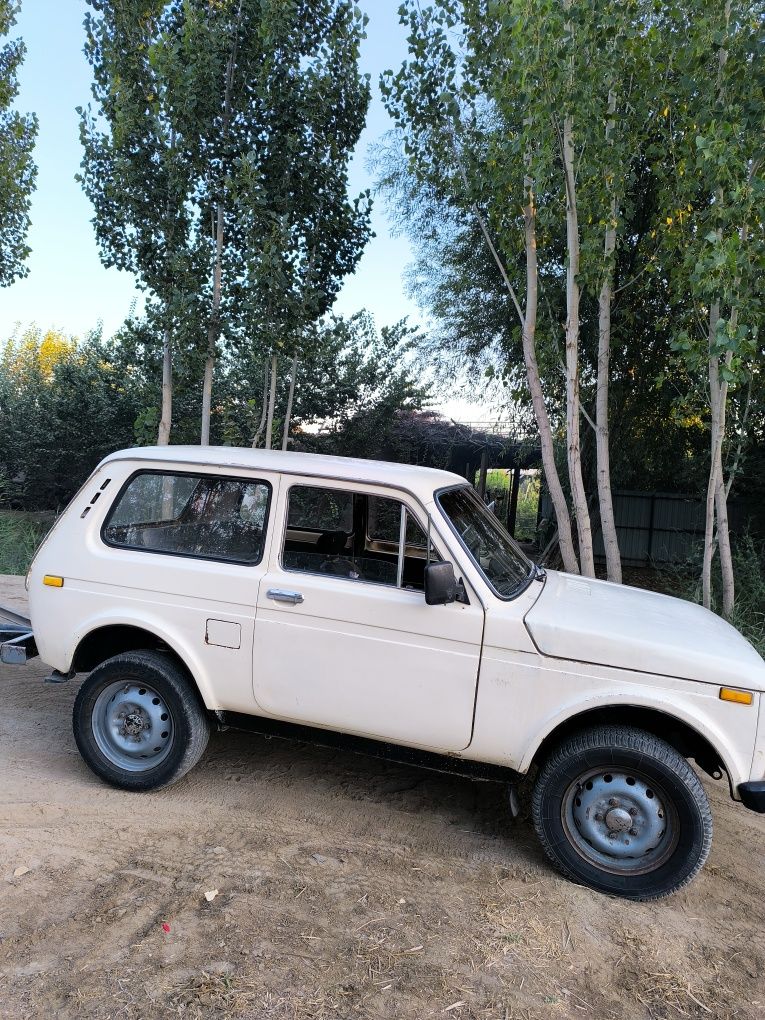 Niva sotiladi prisepi bilan