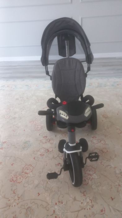 Продается детский коляска виде мопеда