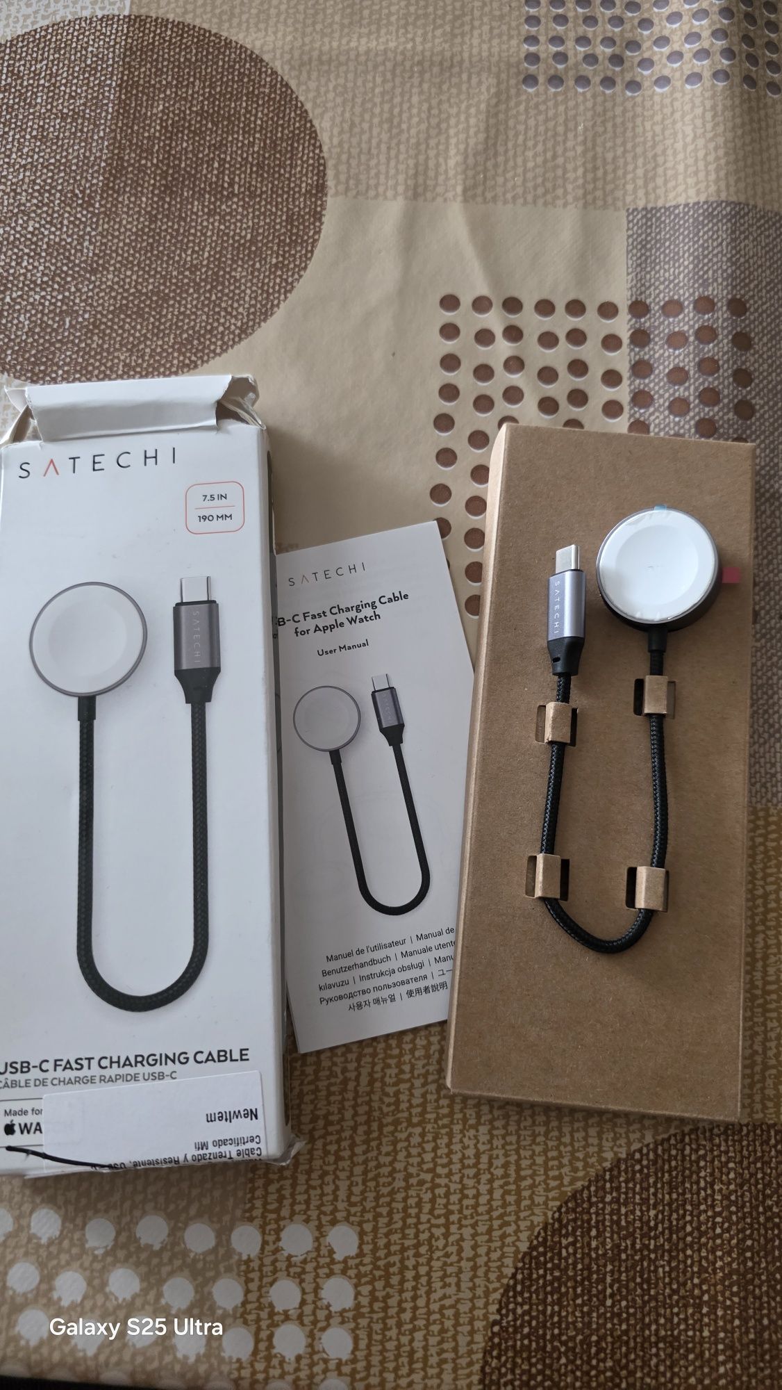 Satechi Apple Watch зарядно
