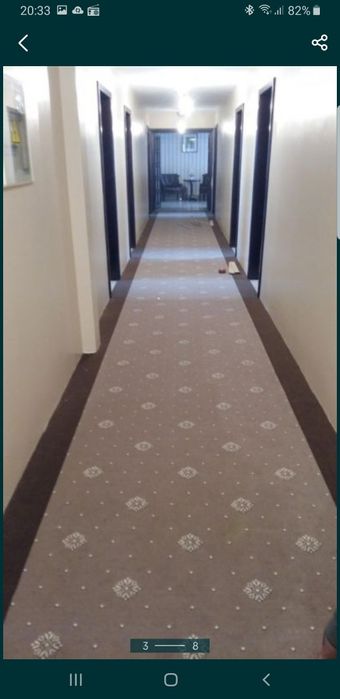 Montaj profesional de mocheta ,cât și curățat profesional