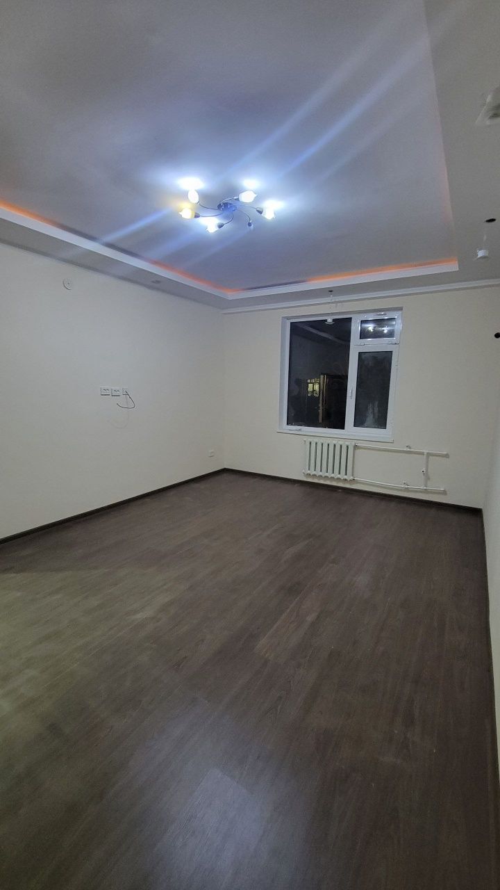 Продаётся 2х комнатная квартира 5мкр