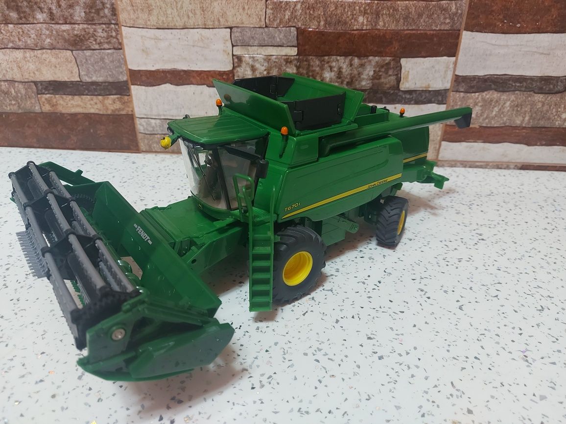 Jucării John Deere T 670 I