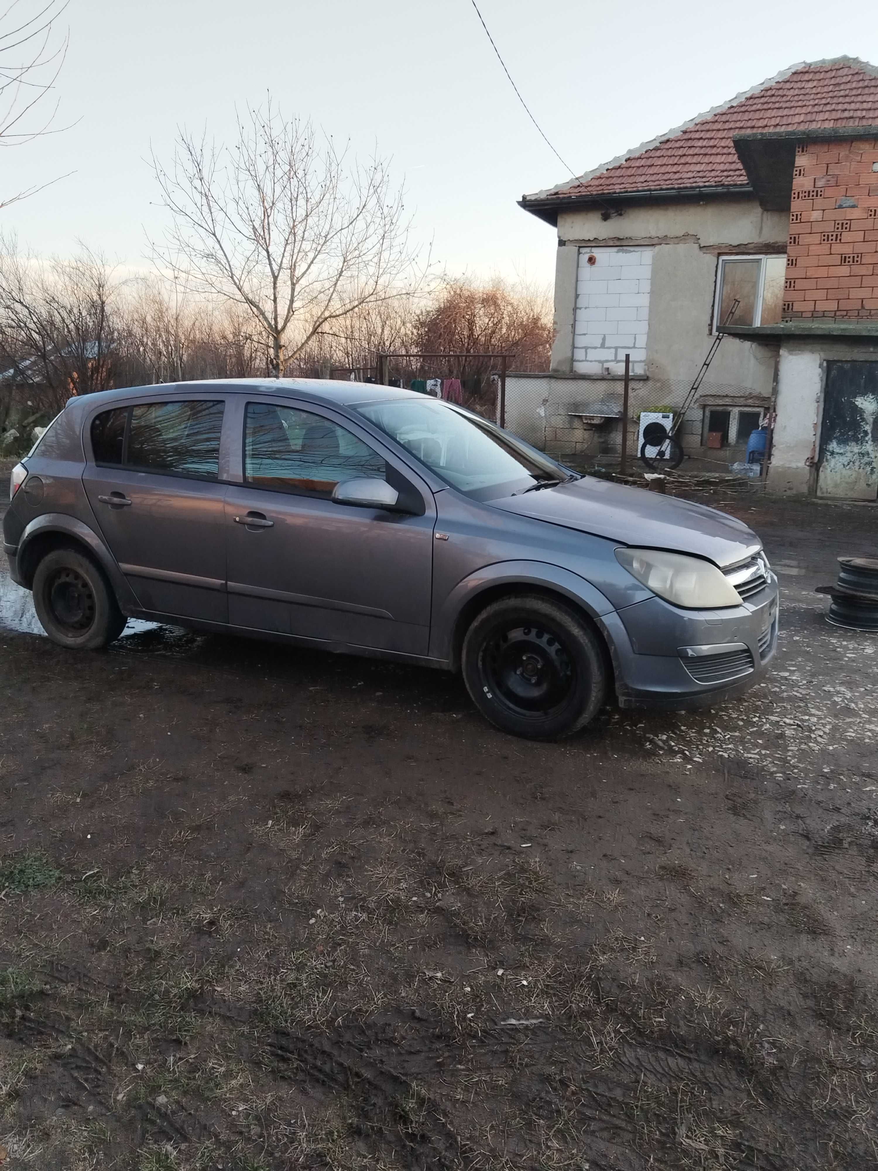 Опел Астра Н на части