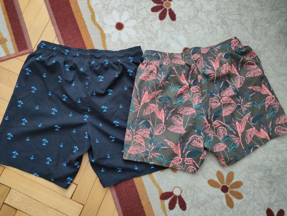 Мъжки бански р-р М 2бр за 10лв!