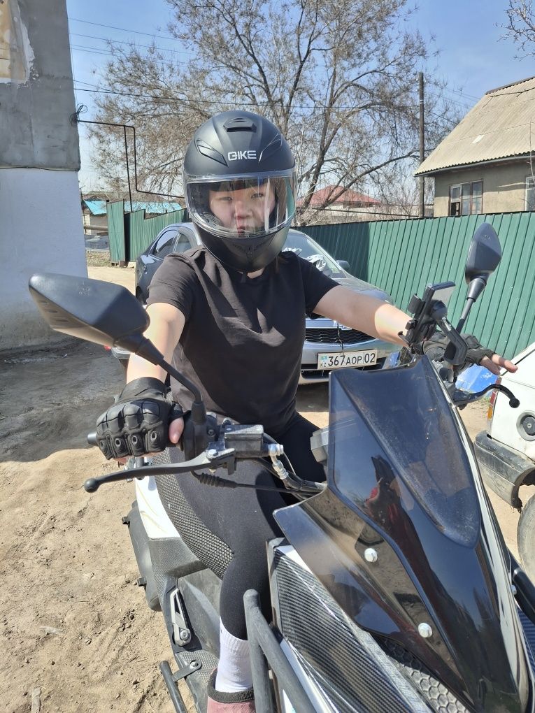 Мапед сатам жүріп тұр.