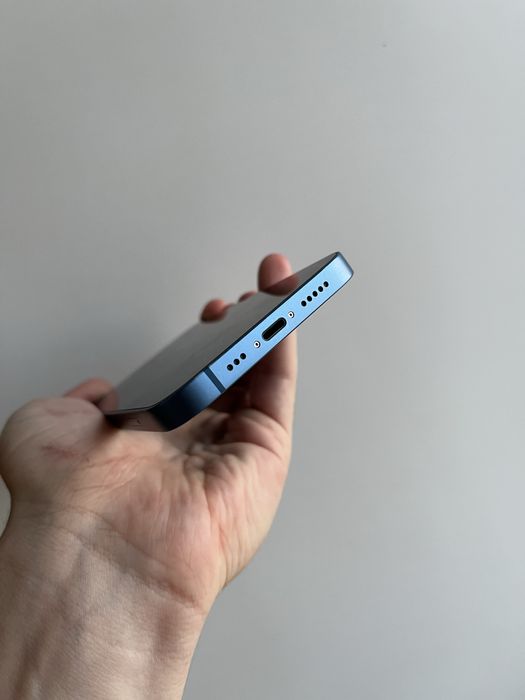 айфон 13 256гб 89акб в отличном состоянии