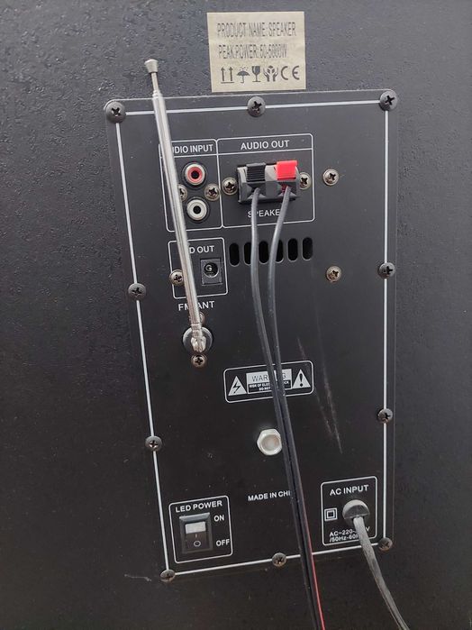 Vând boxă muzicală multifuncțional