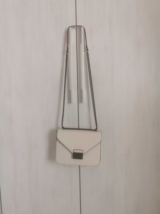 Дамска чанта. Нова