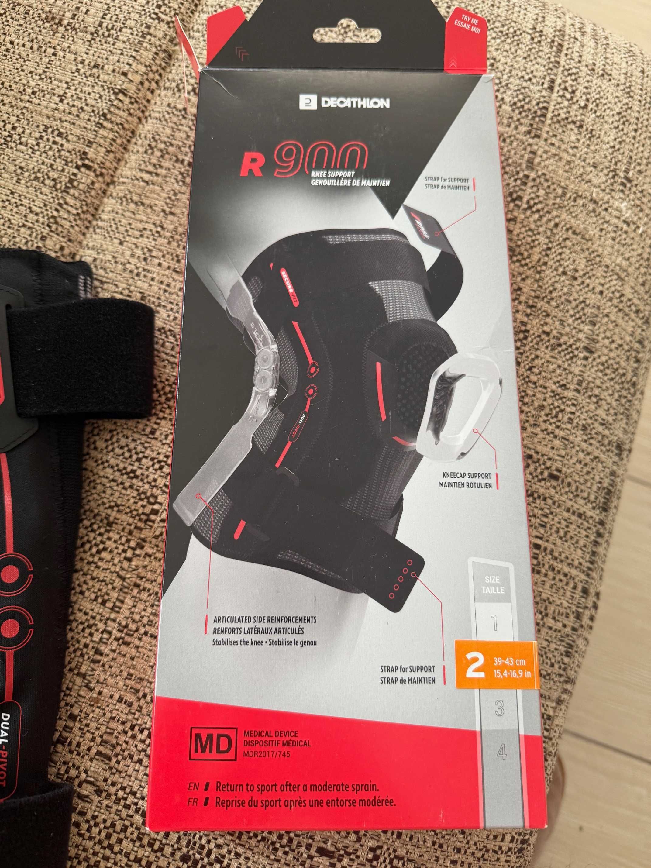 Genunchiera R 900 noua Decathlon Securefit Dualpivot