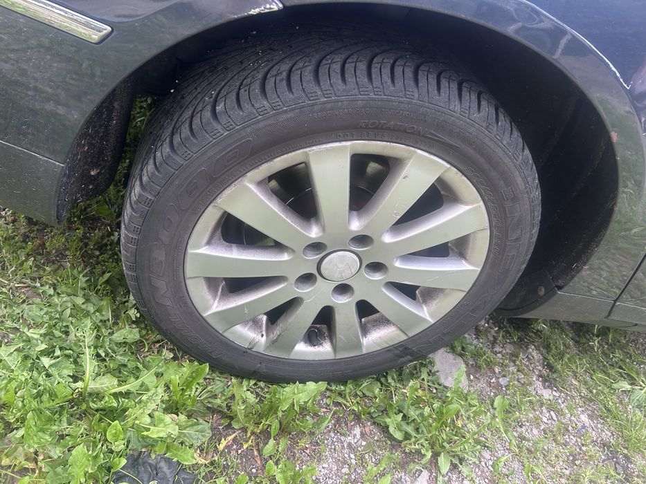 Jante  vw passat r 16 cauciucuri 225 45 r16