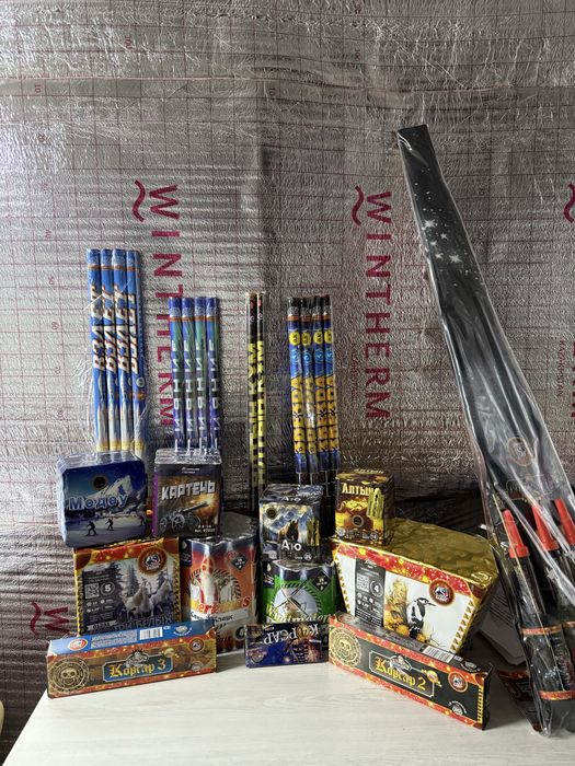 салюты   петарды