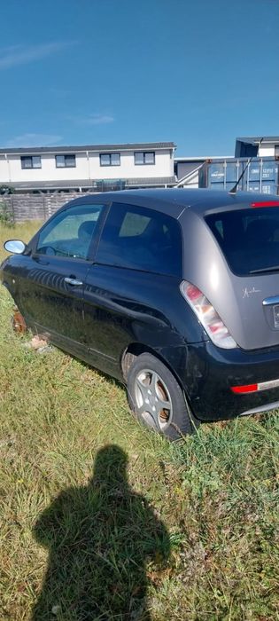 Lancia ypsilon 2011 1.4