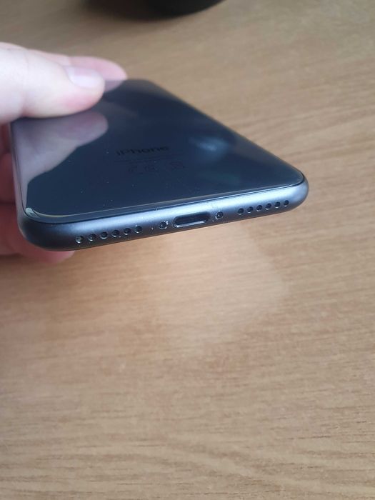 iPhone 8 folosit 64 GB impecabil