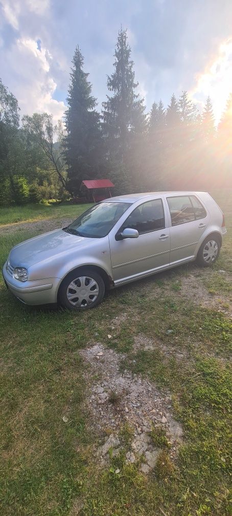 Vând VW Golf 4 1.6 Benzina