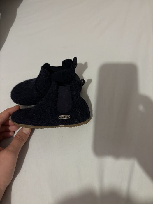 botosei Living Kitzbuhel lana noi , fara eticheta