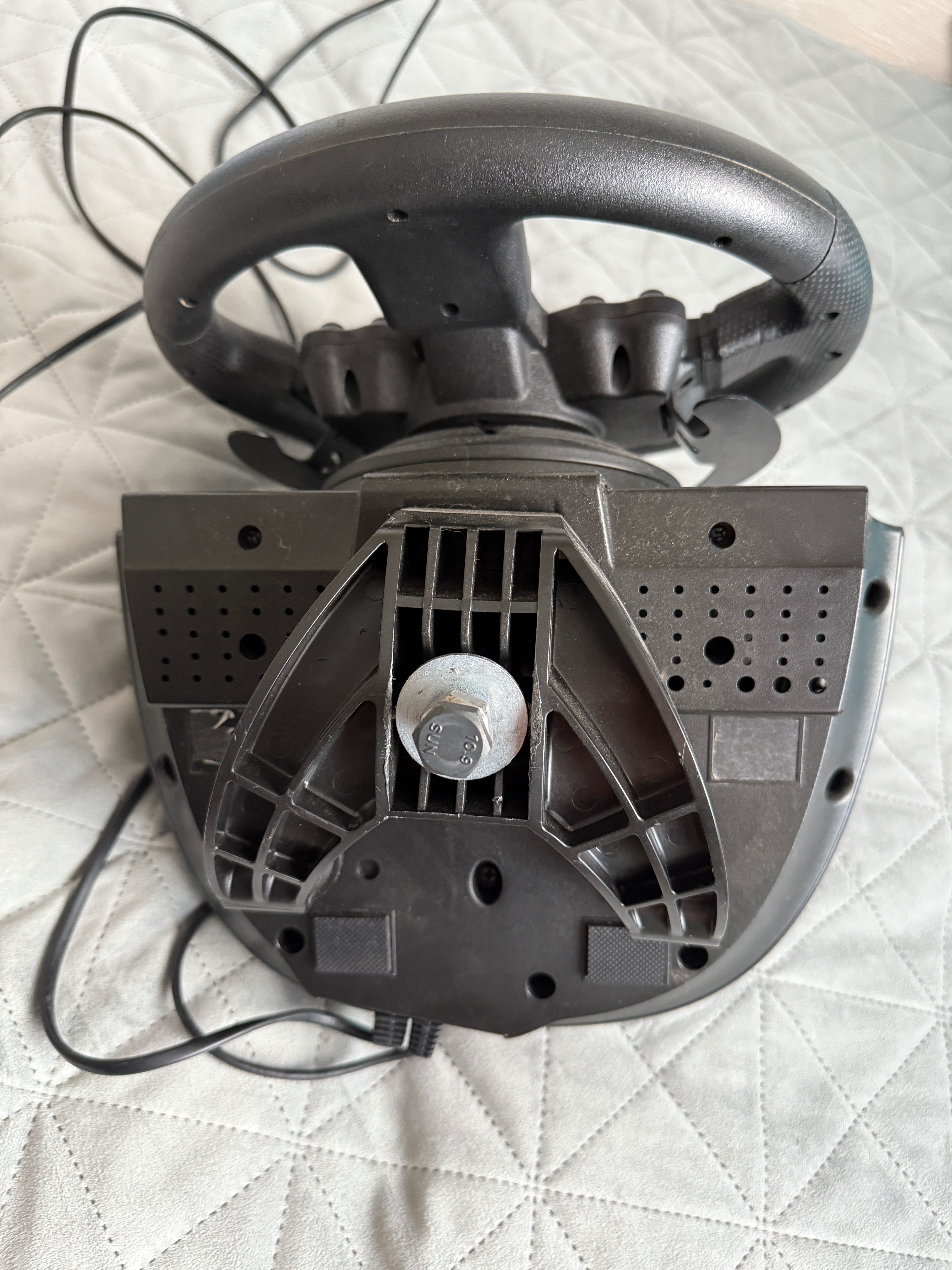 Volan thrustmaster