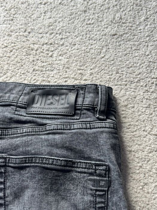 DIESEL blugi gri pt barbati, talie 42cm