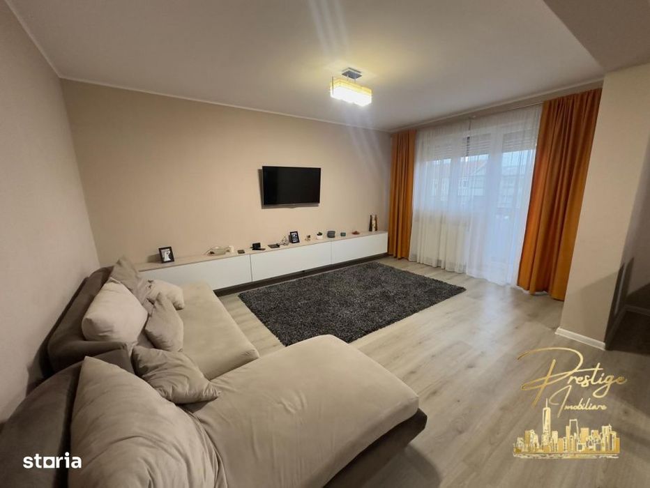 Apartament AN cu 3 camere de vanzare zona Lacul Rosu,Rogerius - Oradea