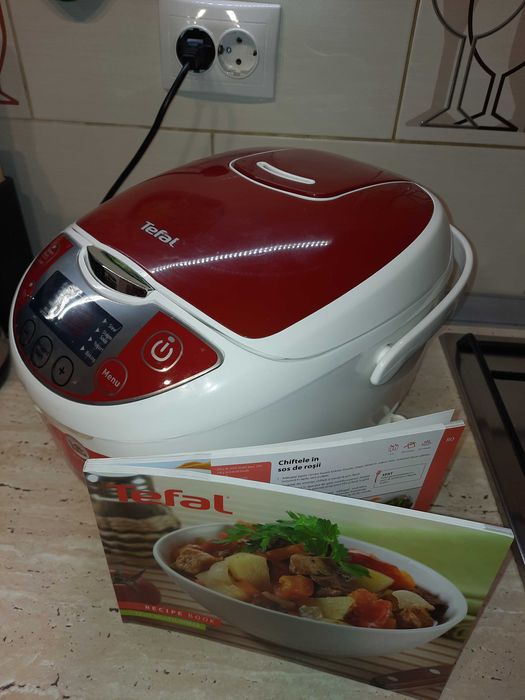 Multicooker Tefal rosu 12 programe